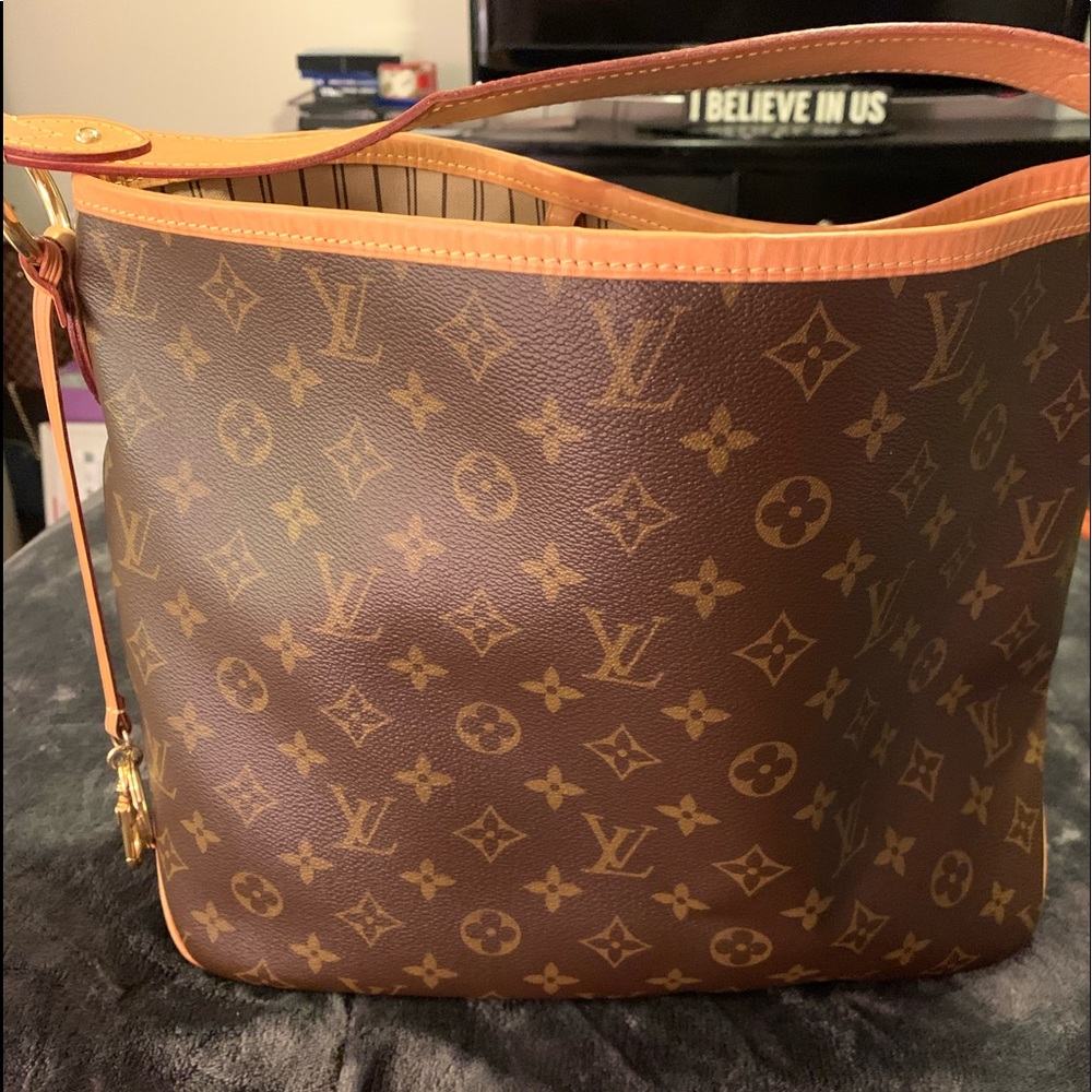 SOLD!!!!!!! Louis Vuitton PM Delightful handbag